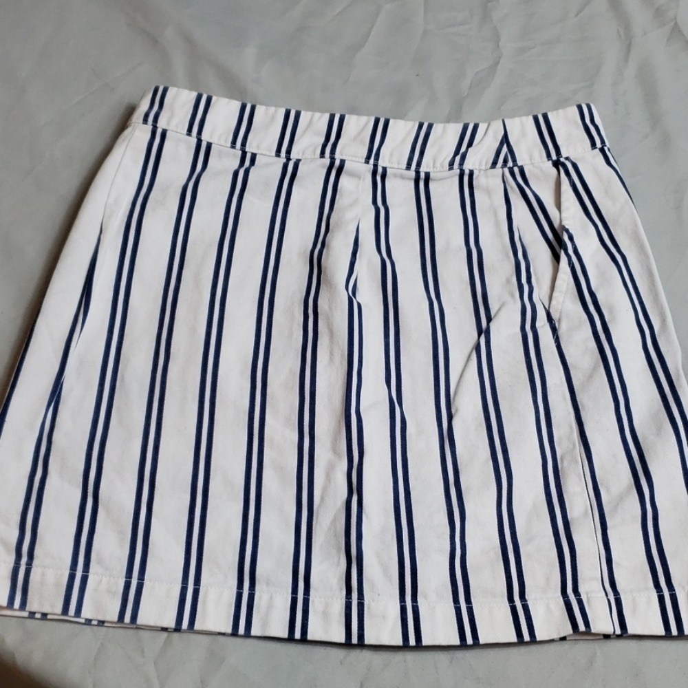 Forever 21 striped mini skirt size small - Picture 3 of 4